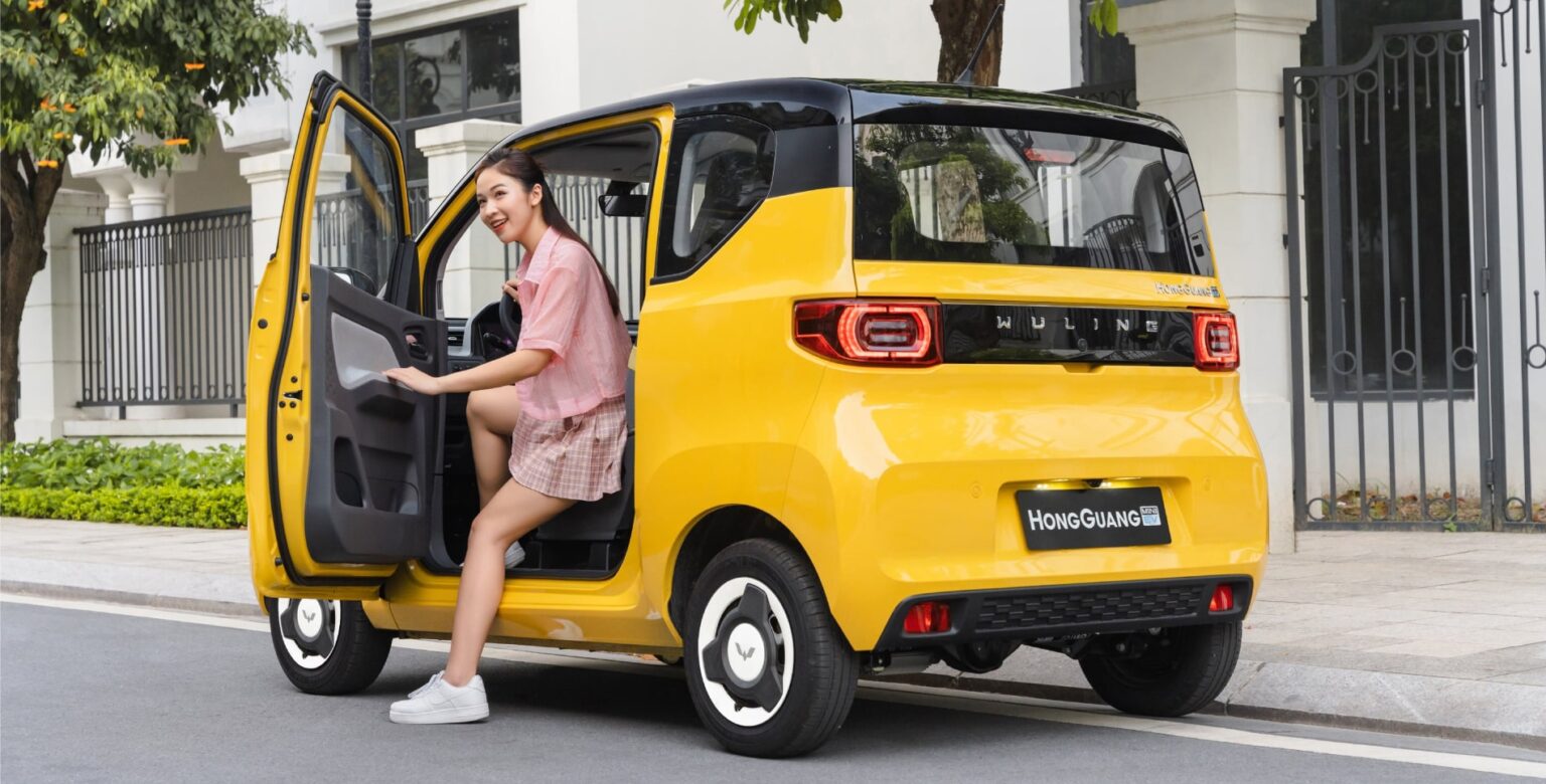 Wuling Hongguang Mini EV có đèn hậu hiện đại