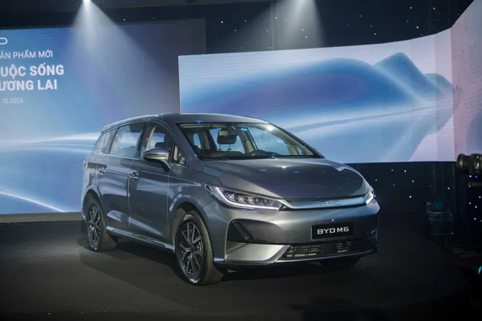 Ra mắt byd M6 tại việt nam - evcarvietnam.vn