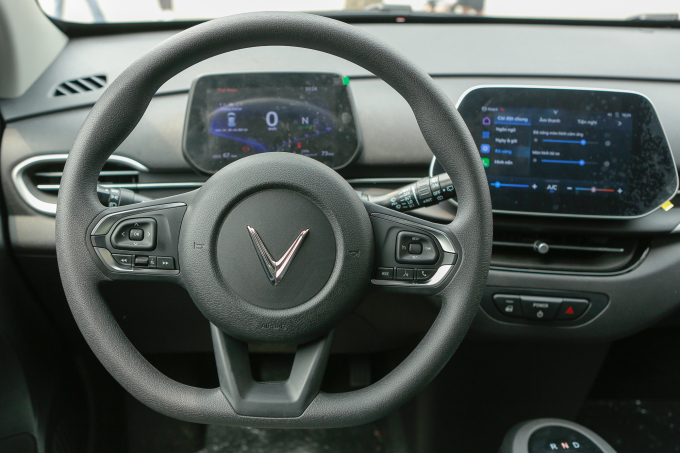 nội thất khoang lái xe vinfast vf5 - evcarvietnam.vn